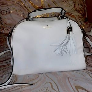 White Kate Spade Handbag 🤍